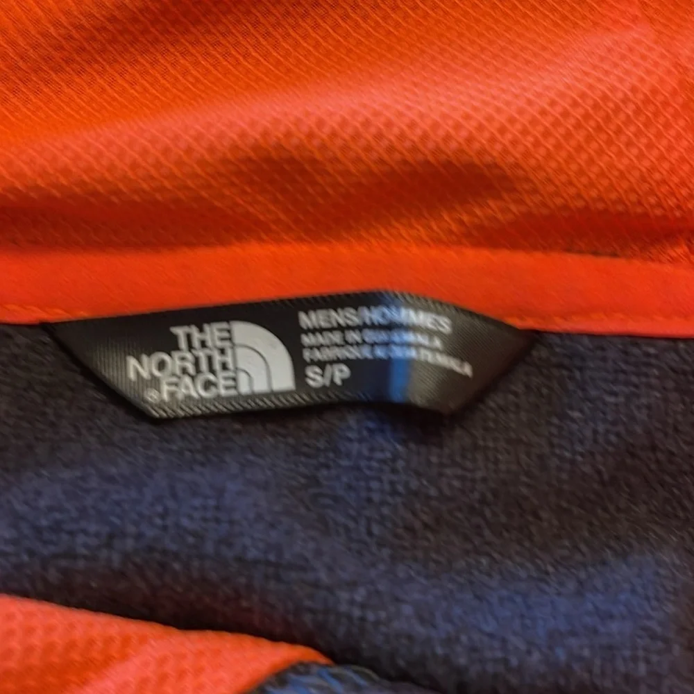 The North Face - men’s mountain athletics gray hoodie - never stops exploring -S